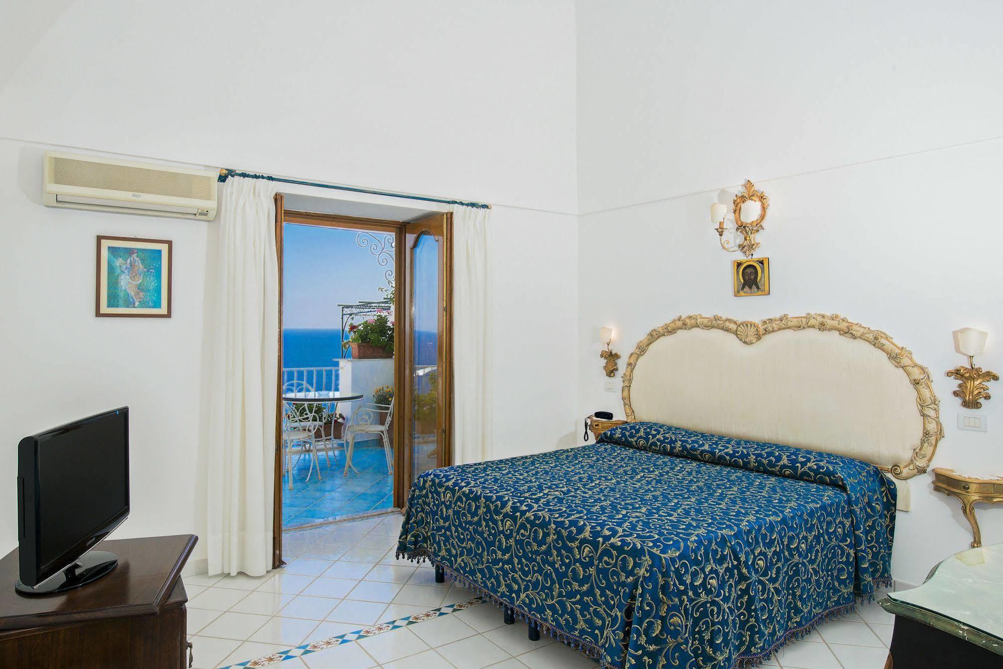 Apartahotel La Rosa Dei Venti