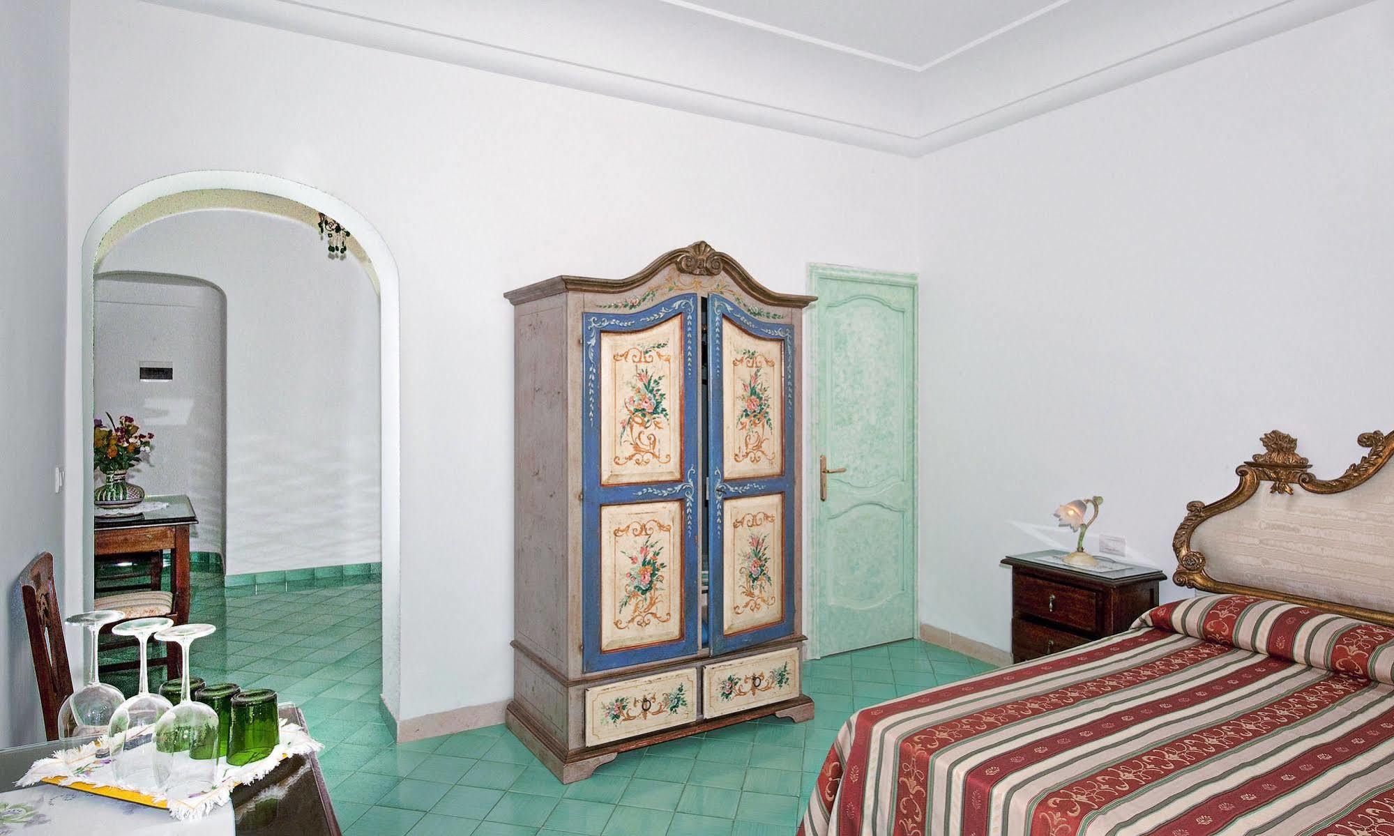 La Rosa Dei Venti Apartahotel 3*